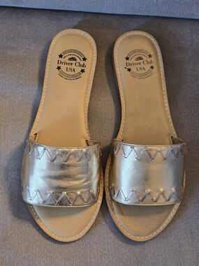 NWOB Driver Club USA Metallic Gold Slide Mules - 11